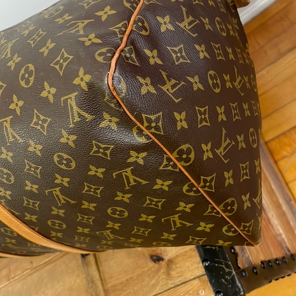 Louis Vuitton Vintage Boston Keepall 55 Travel Bag. - Picture 16 of 16